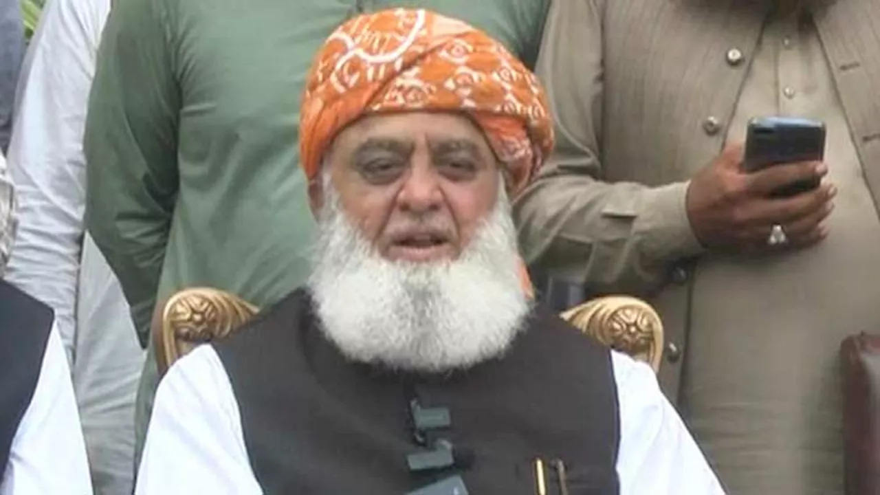 Fazl warns against horse-trading following SC review on Article 63-A