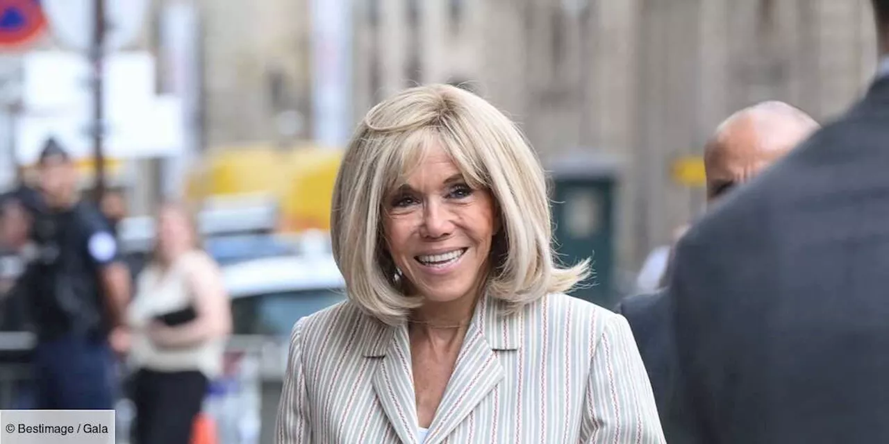 – Brigitte Macron reporte son look de professeure pour rencontrer des adolescents, elle est chic et d...