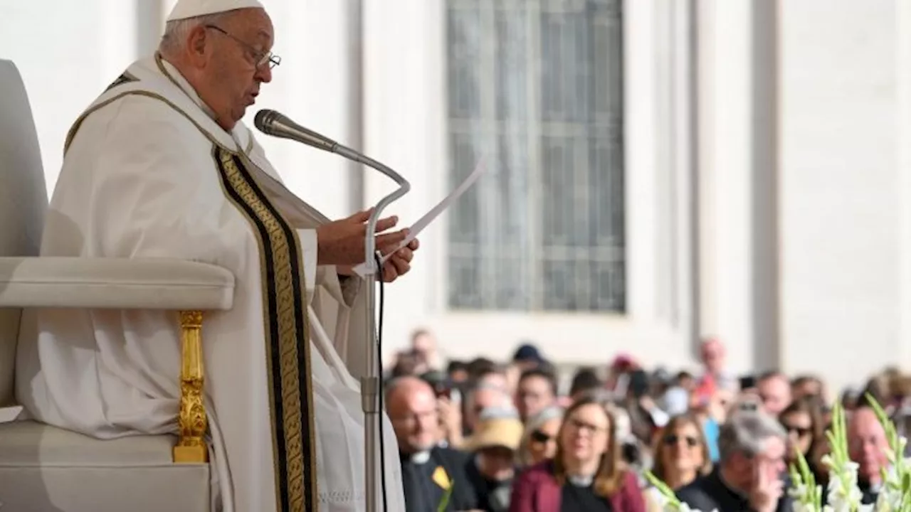 Pope Francis Urges Open Hearts and Harmony at Synod Opening Mass