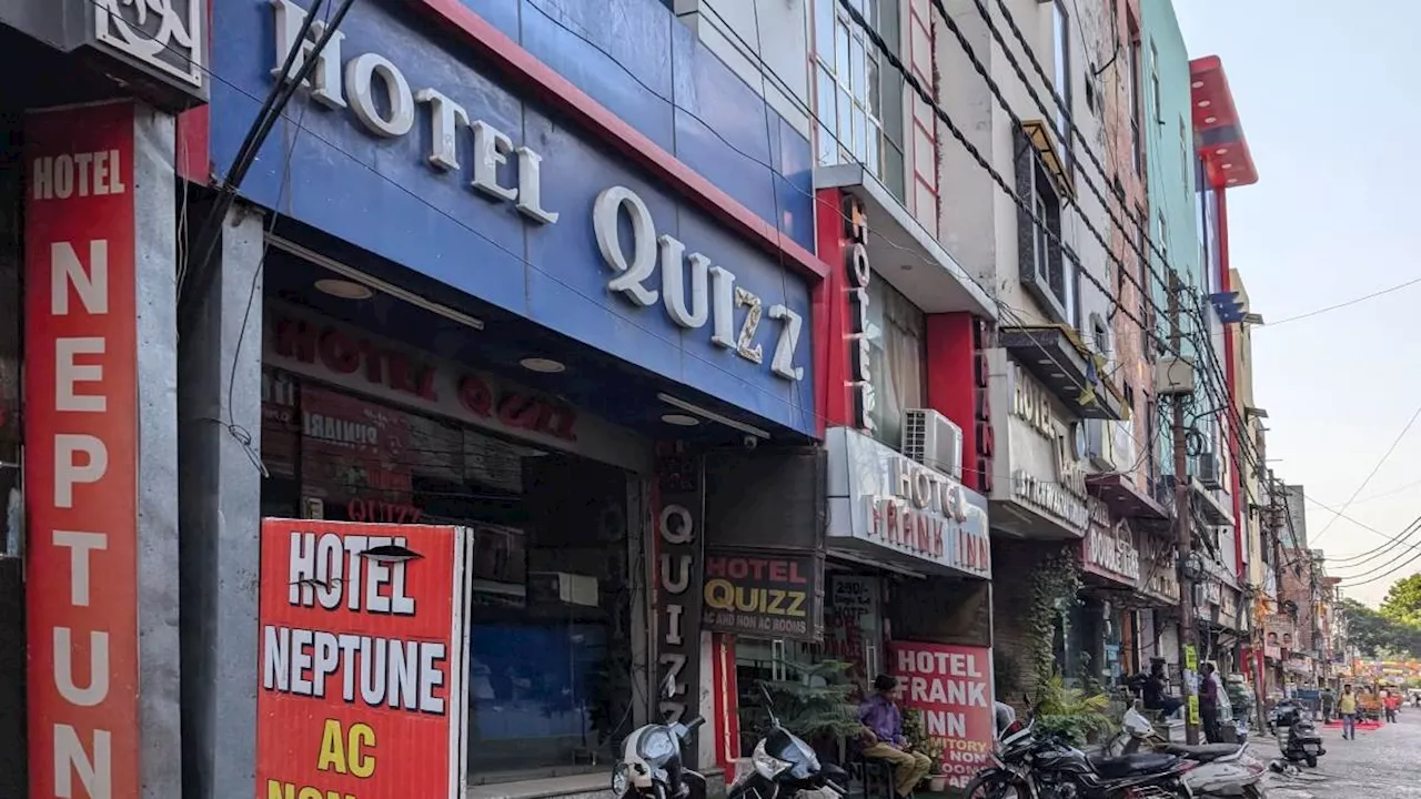 Ghaziabad Hotel Seal: बजरिया के पांच होटलों को पुलिस ने कराया सील, देह व्यापार का भंडाफोड़ होने के बाद कार्रवाई