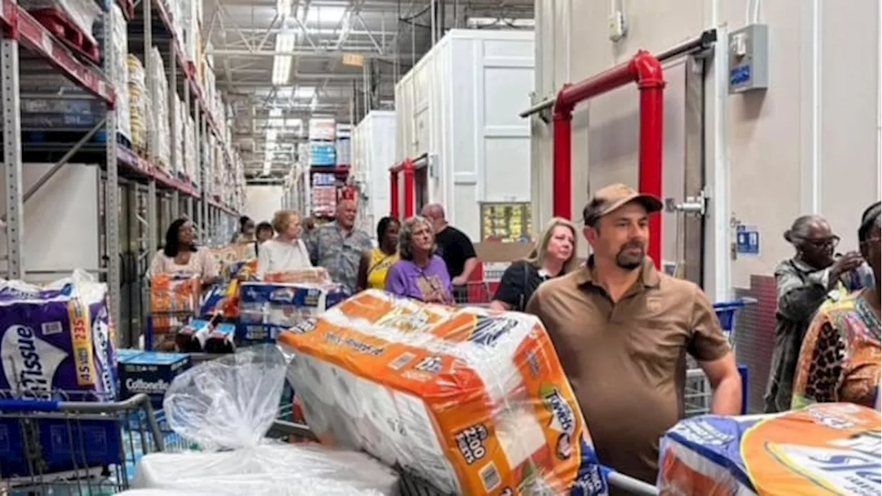 Port closures trigger panic buying in Houston, water and toilet paper vanish from shelves