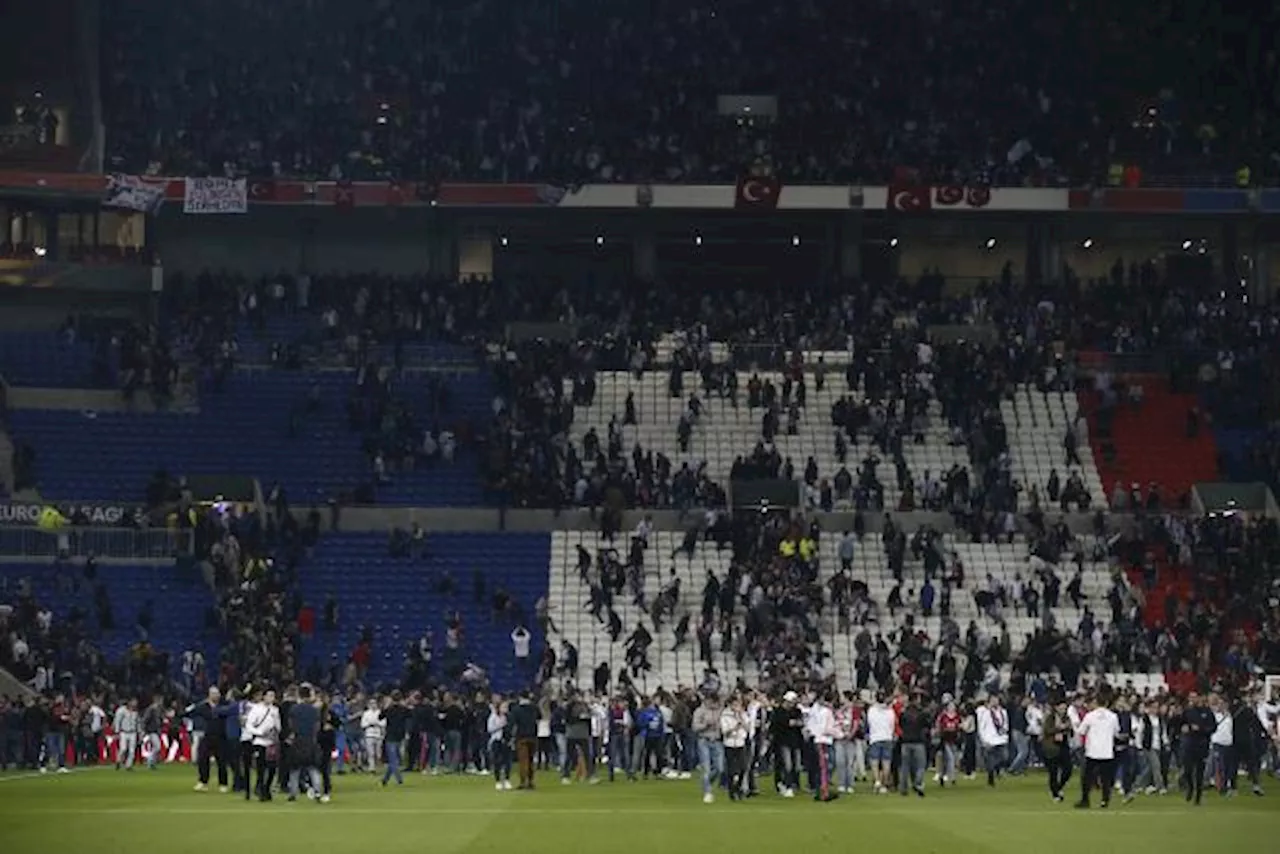 Interdiction de déplacement à Lyon pour les supporters du Besiktas en Ligue Europa