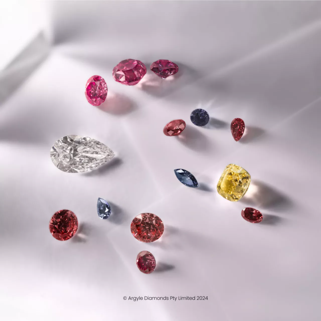 Rio Tinto launches ‘Colour Awakened’ historic collection from Argyle diamond mine