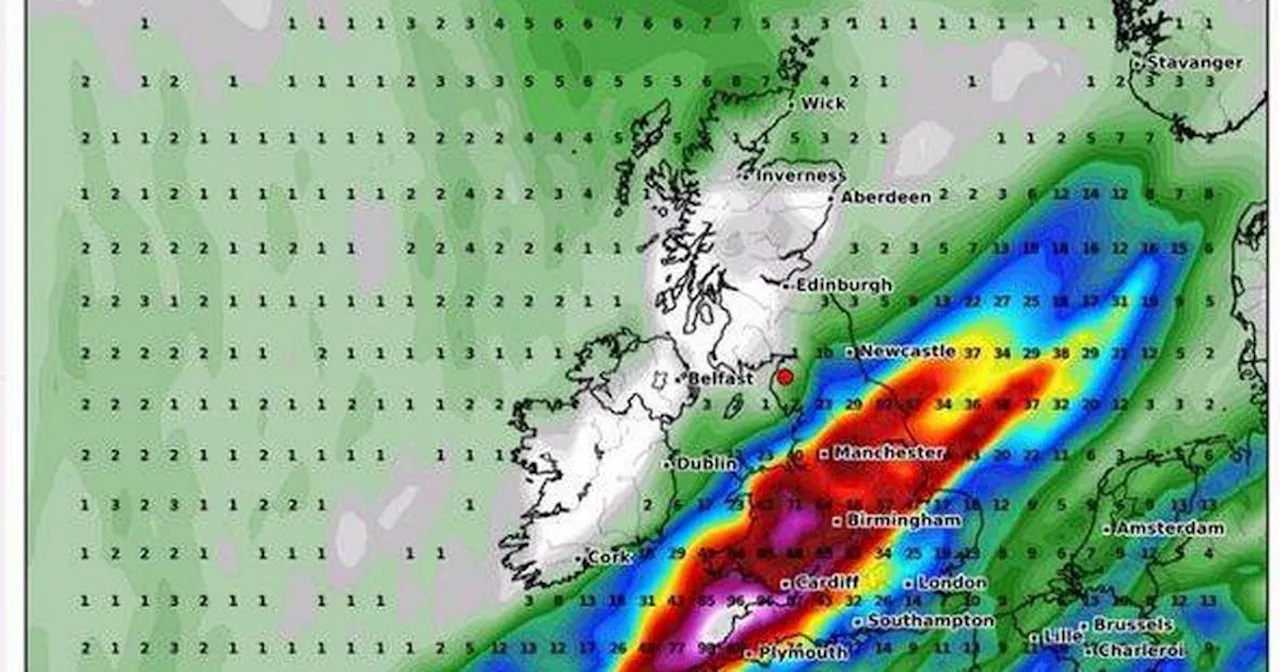 Hurricane Kirk could drench UK with 600-mile storm bomb