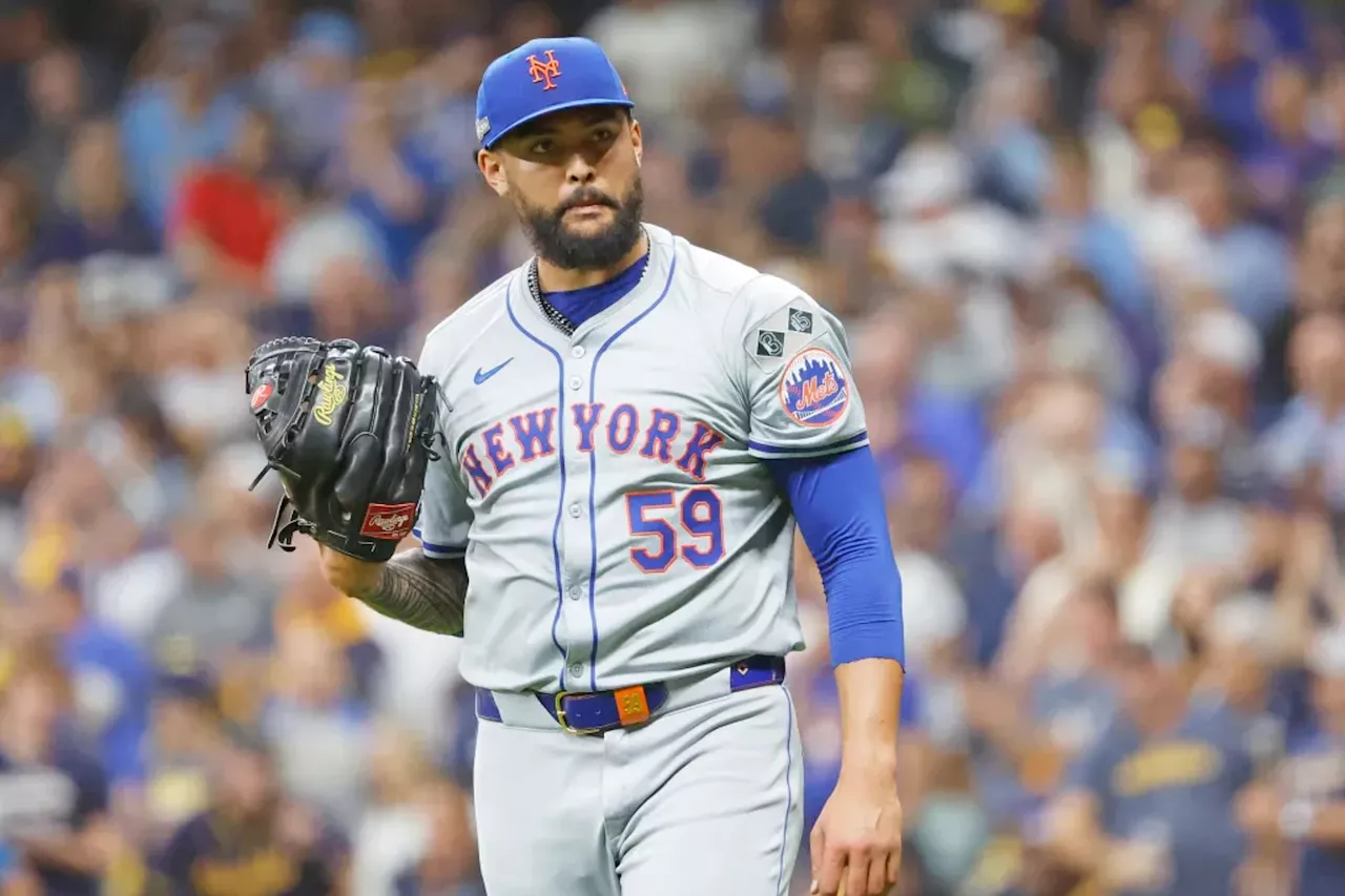 Mets' Sean Manaea exorcises playoff demons with solid start in Game 2 loss