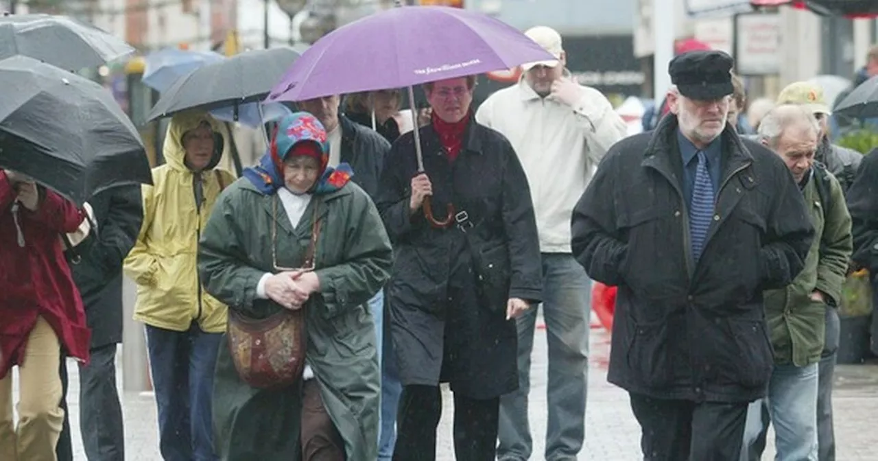 Met Eireann pinpoints where and when heavy rain will hit amid 18C surge