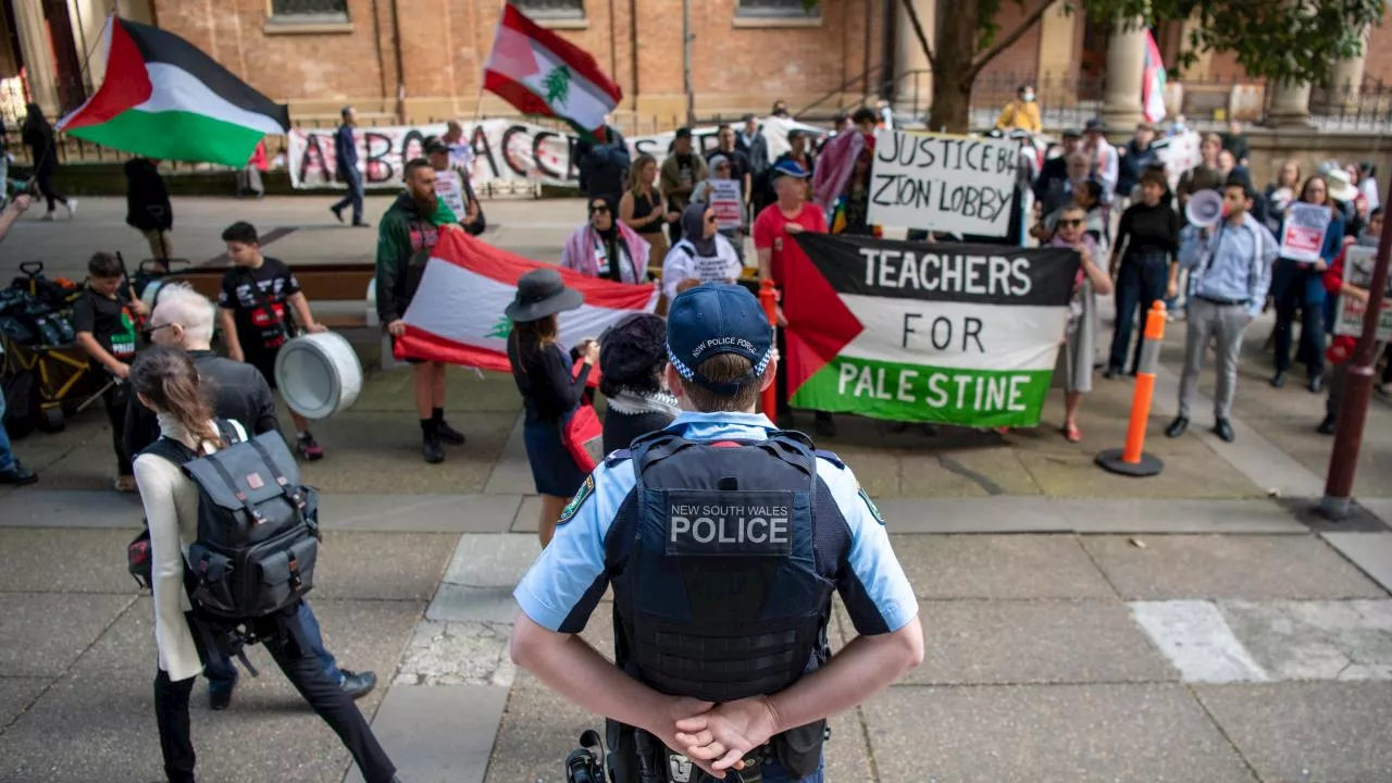 Plans change for pro-Palestine protesters as organisers strike deal with police