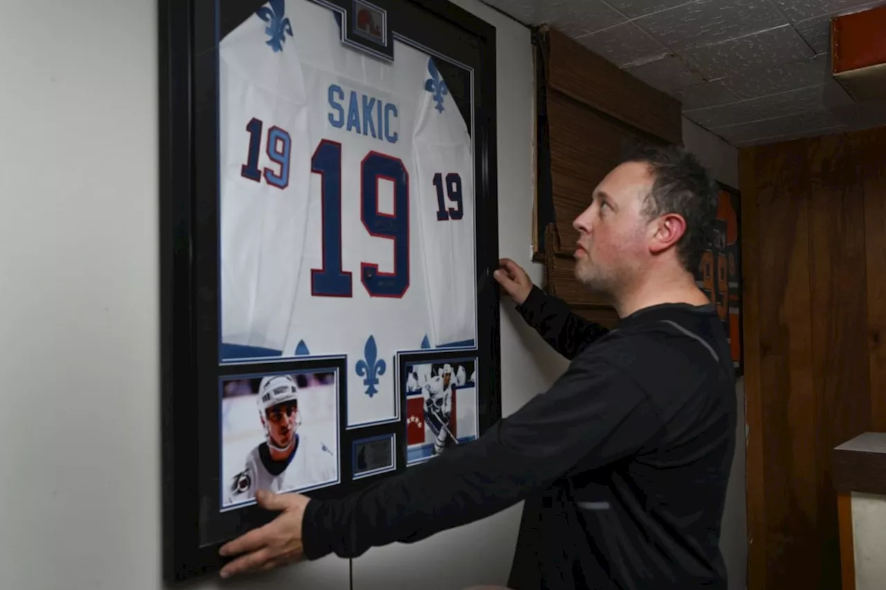 Quebec Nordiques fans turn up to see Kings, but still mourn lost hockey team