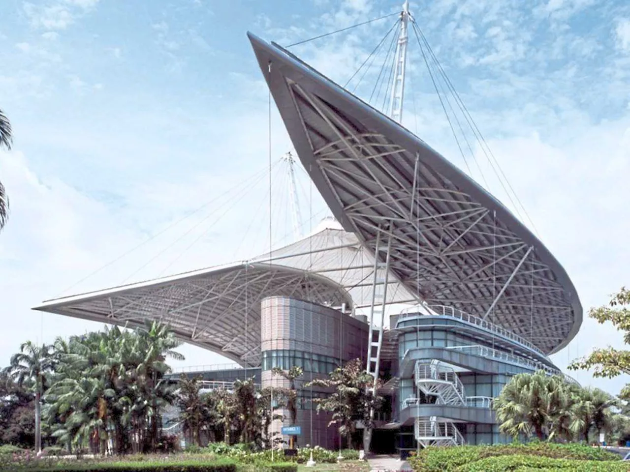 4 amazing buildings by Malaysian pioneer of sustainable architecture