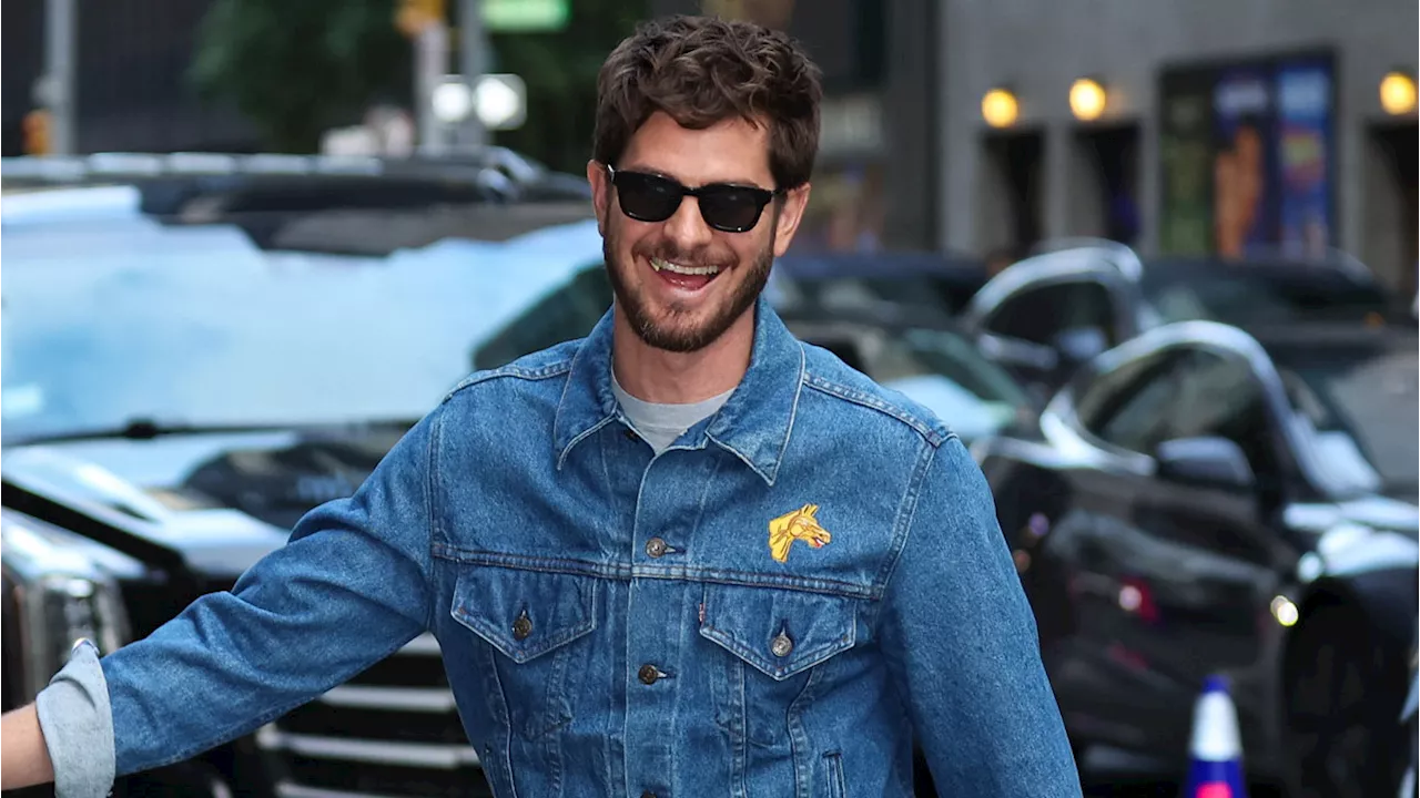 Andrew Garfield Jokes He’s Going to Make a Three-Part Docuseries About the Carousel Horse in ‘We Live in Time’