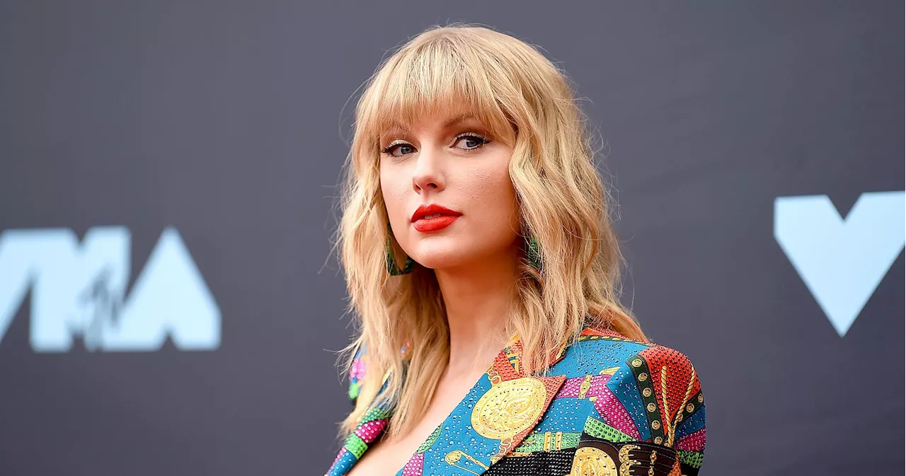 ‘Taylor Swift Style’ Author Predicted a Song Title Through Accessories