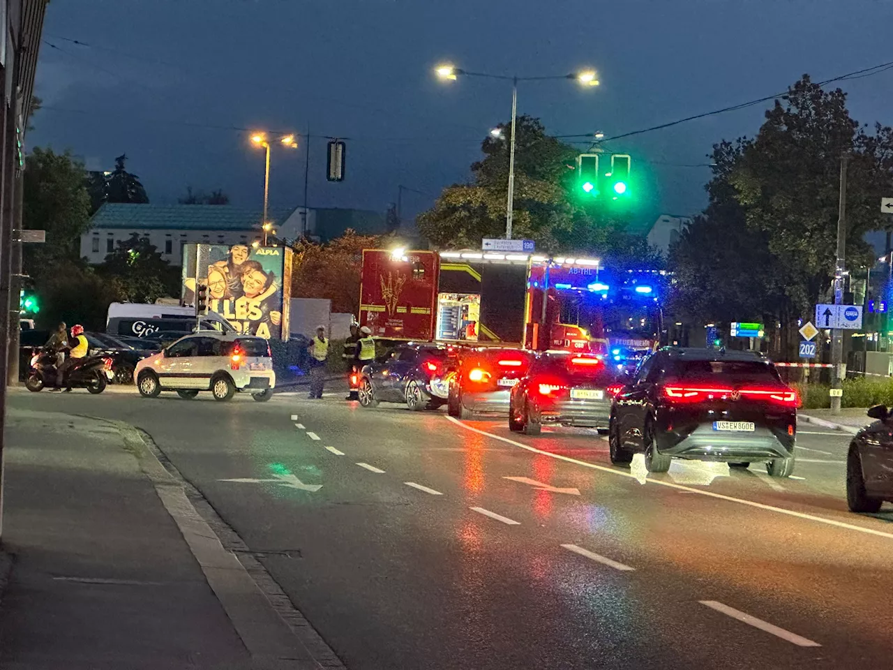 Großeinsatz der Polizei in Bregenz: Bahnhof wegen Bombendrohung evakuiert