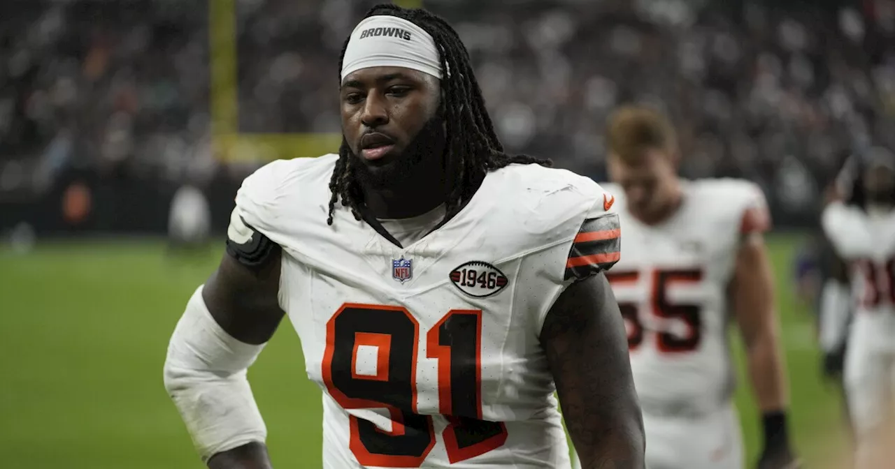 Browns DE Alex Wright out for season with torn triceps