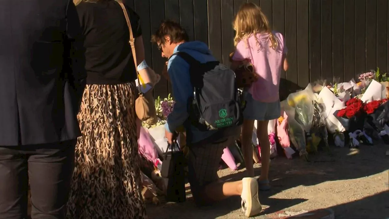 Jack Davey’s family visits Auburn South Primary School to read messages left for their boy