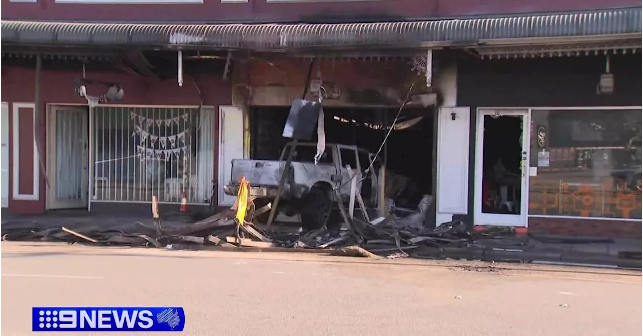 Driver sets himself alight in Perth tobacco store ram raid