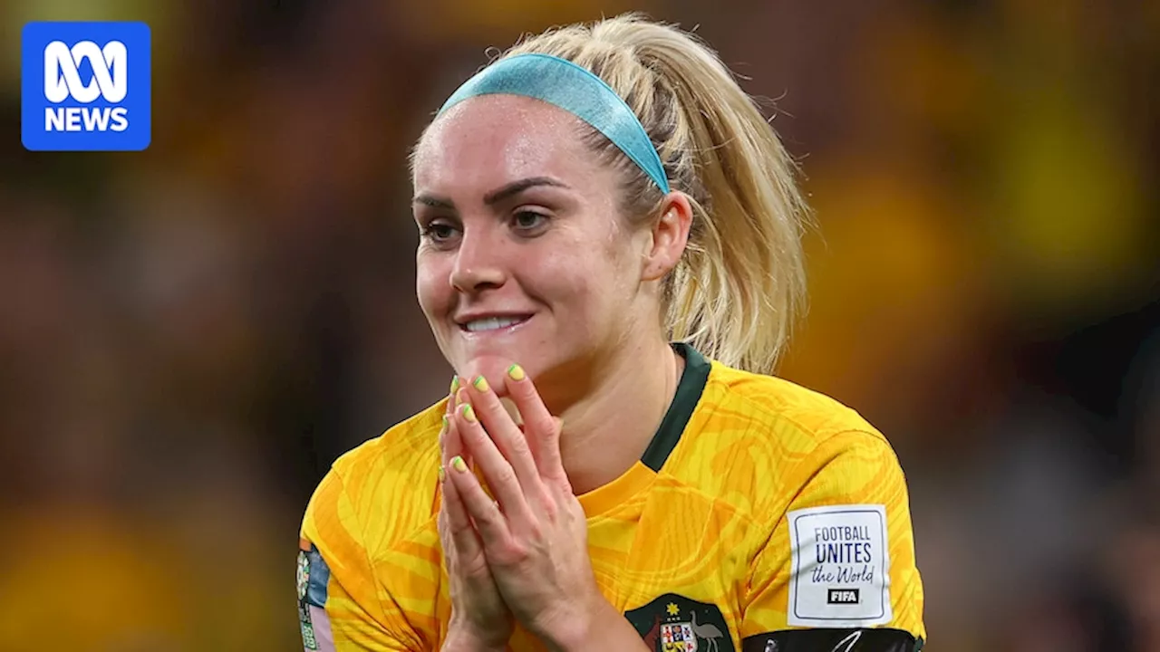 Matildas star Ellie Carpenter claims AFC international player of the year award as Cortnee Vine finishes runner up in player of the year