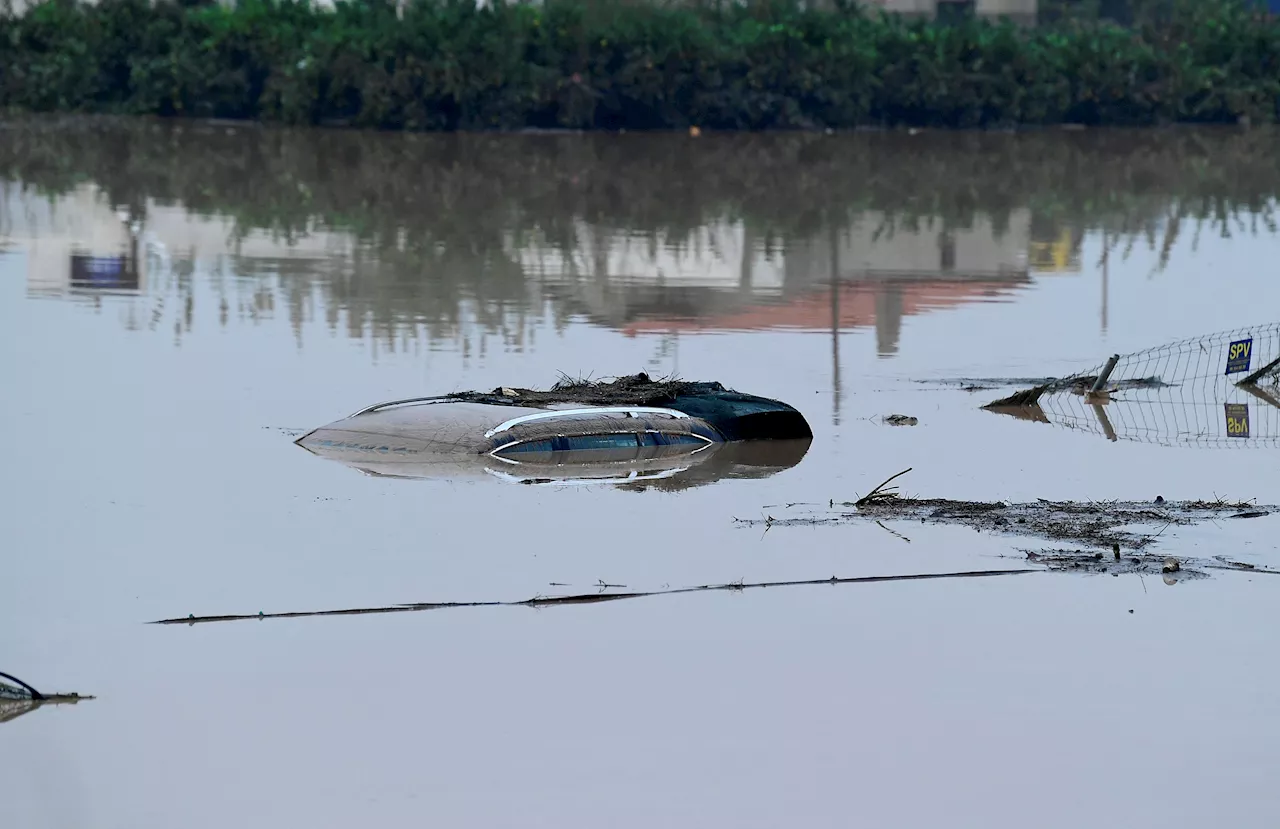 Alluvione, Valencia devastata dalla Dana: cos'è il fenomeno che ha provocato 60 morti