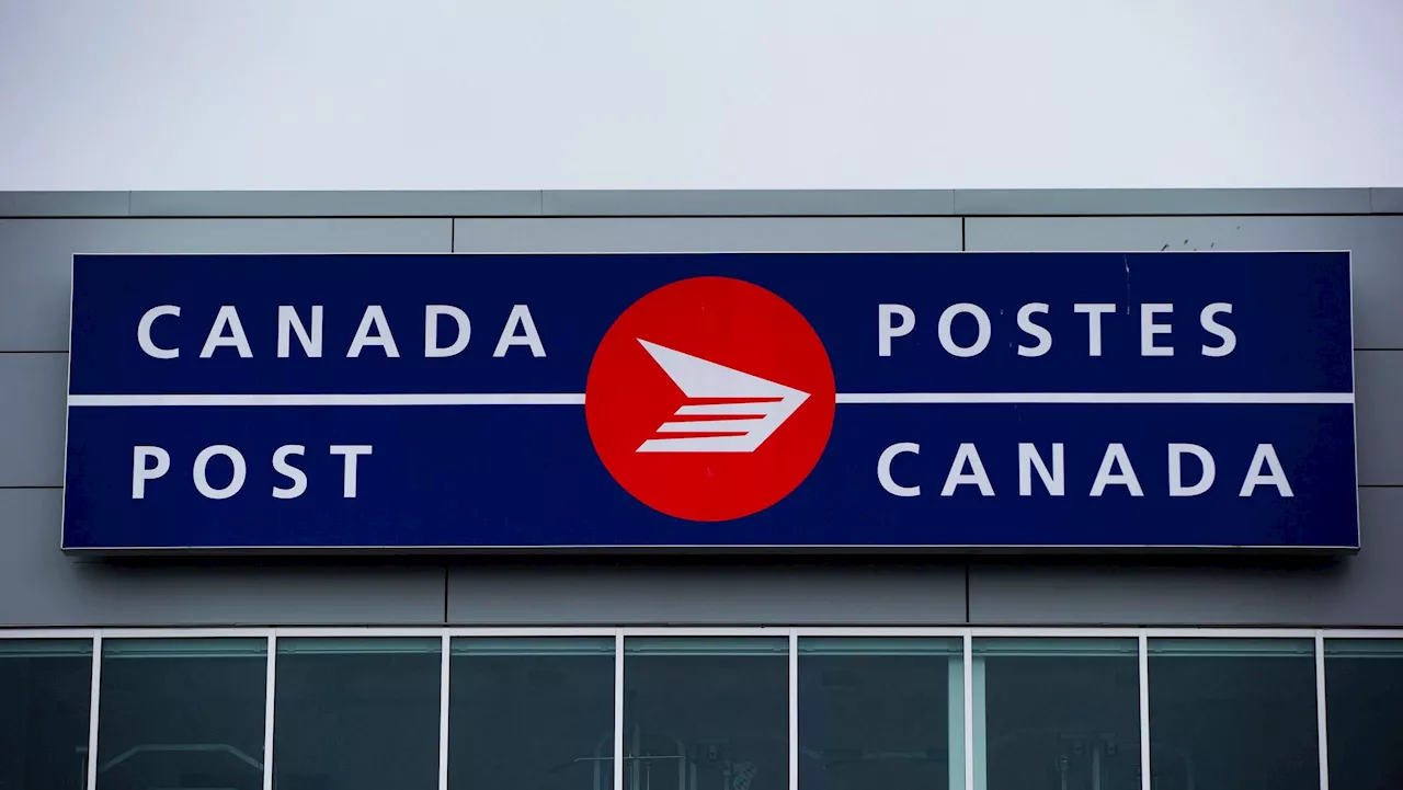 Canada Post presents latest contract offer to Canadian Union of Postal Workers