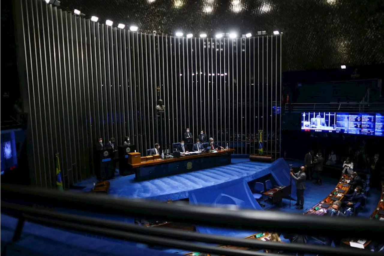 Senado deve votar fim da reeleição em 2025