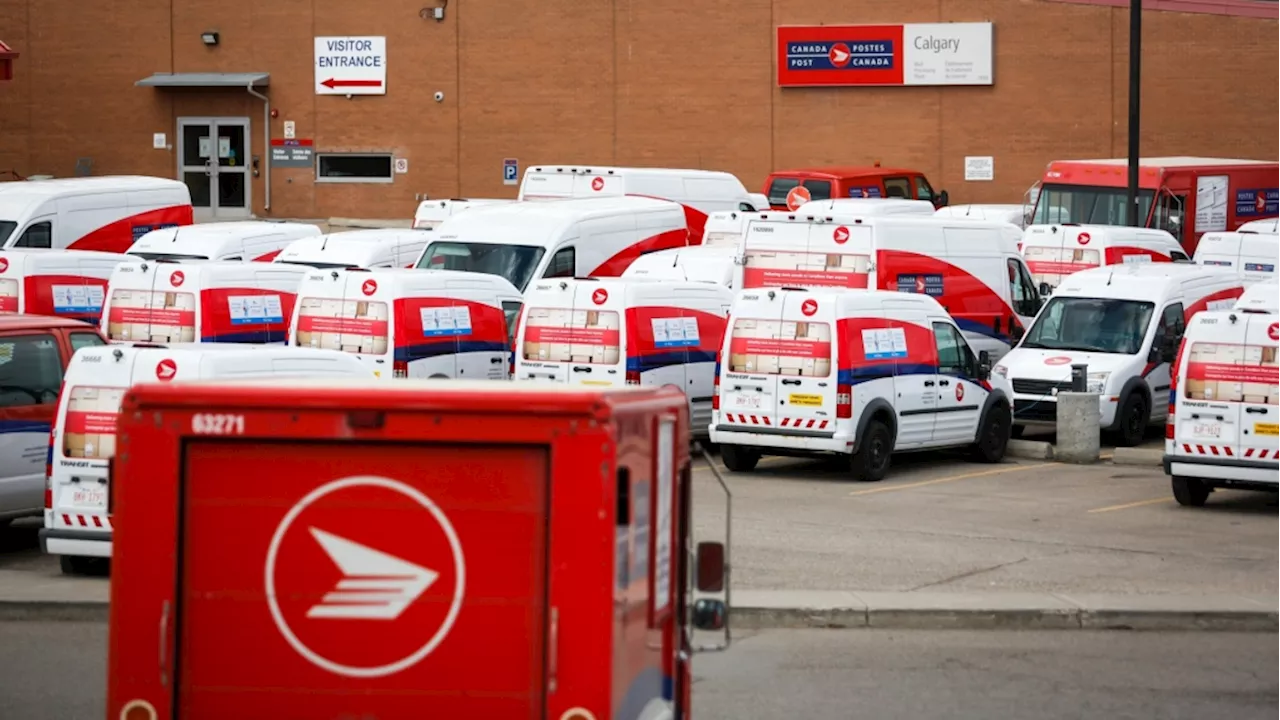 Canada Post presents latest contract offer to Canadian Union of Postal Workers