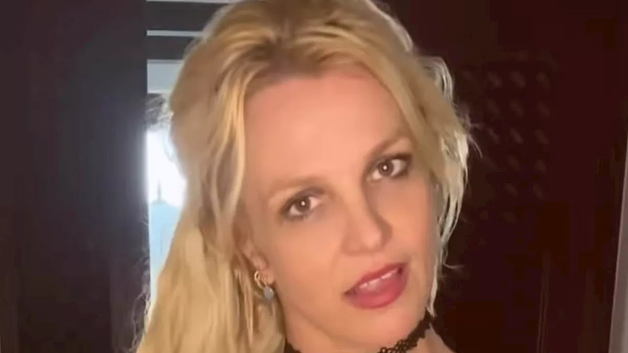 Britney Spears models skimpy white lingerie in sexy clip during Turks and Caicos getaway