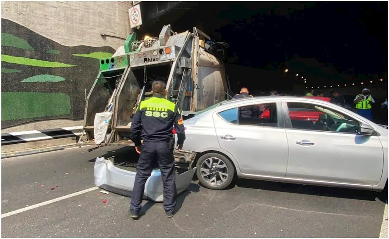 Camión de basura provoca carambola en el bajo puente de calzada San Antonio Abad; reportan 8 personas lesionadas