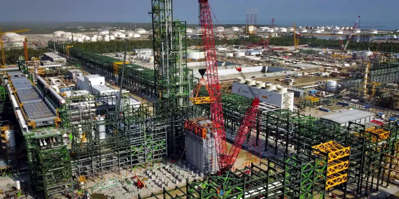 Refinería Olmeca frena en septiembre e incumple metas de producción