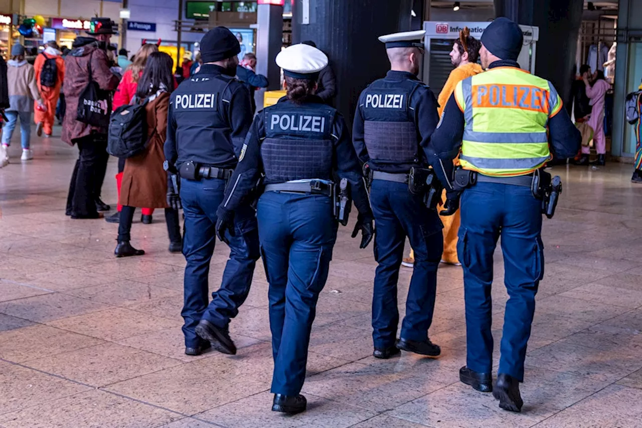 Kölner Hauptbahnhof: Mann von ICE überrollt