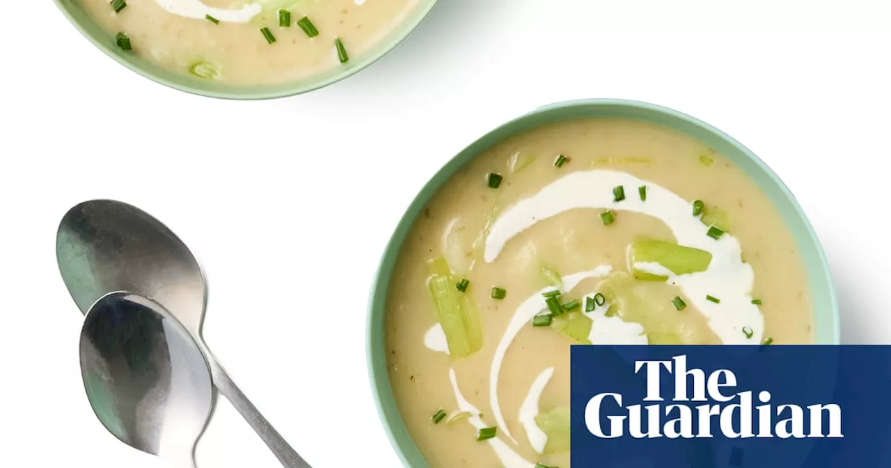 How to make leek and potato soup