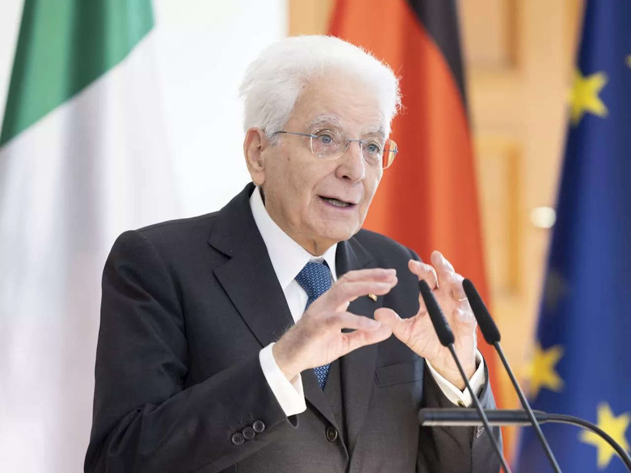 Altolà di Mattarella alle agenzie di rating: 'Non considerate i 225 miliardi di crediti all’Italia verso l’estero'