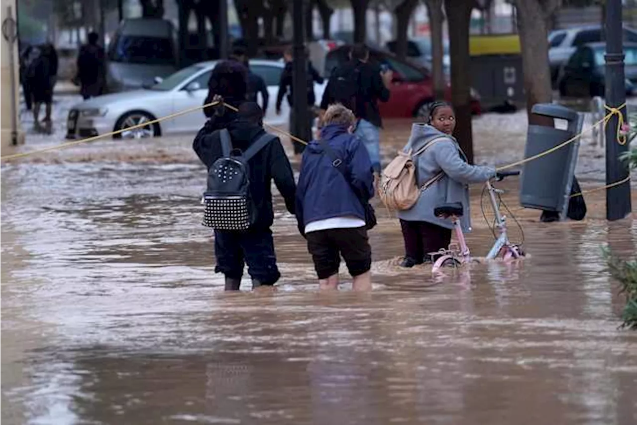 Spanish authorities report multiple victims from flash flooding