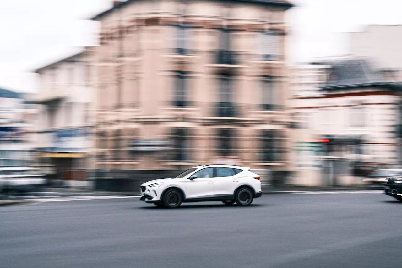 Automobile : face au succès commercial des SUV, une réponse politique tardive