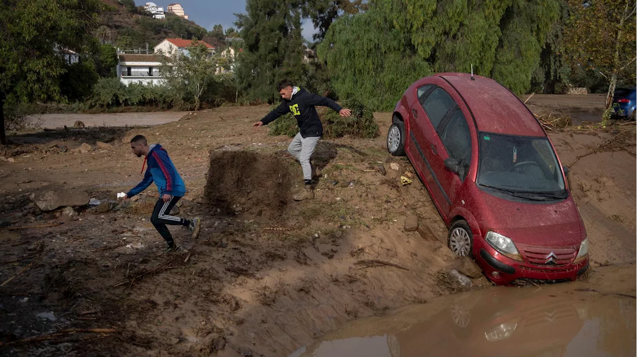 Les inondations en Espagne font des dizaines de morts, un effroyable bilan encore provisoire