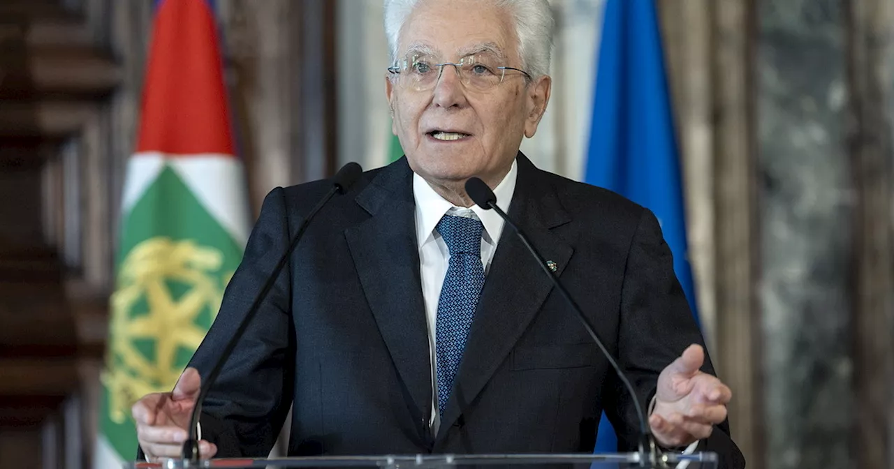 Sergio Mattarella attacca i colossi del rating: &#034;L&#039;Italia cresce, irragionevole non notarlo&#034;