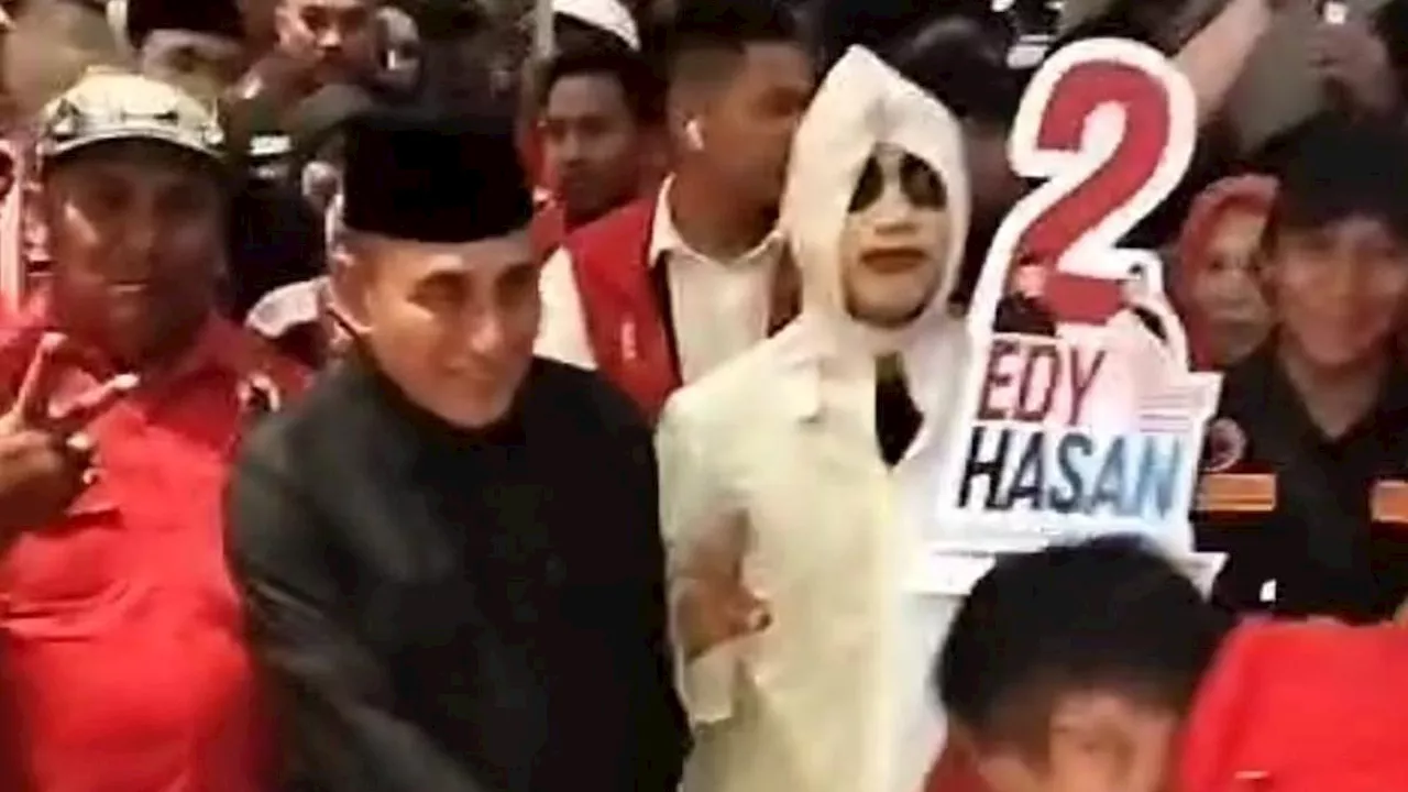 Kostum Pocong Pendukung Edy-Hasan di Debat Perdana Pilgub Sumut 2024 Curi Perhatian