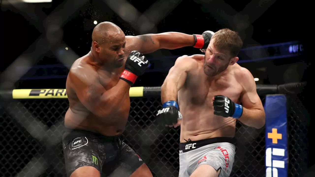 Legenda UFC Daniel Cormier: Khamzat Chimaev Cocok Sebagai Penantang Sabuk Kelas Menengah UFC