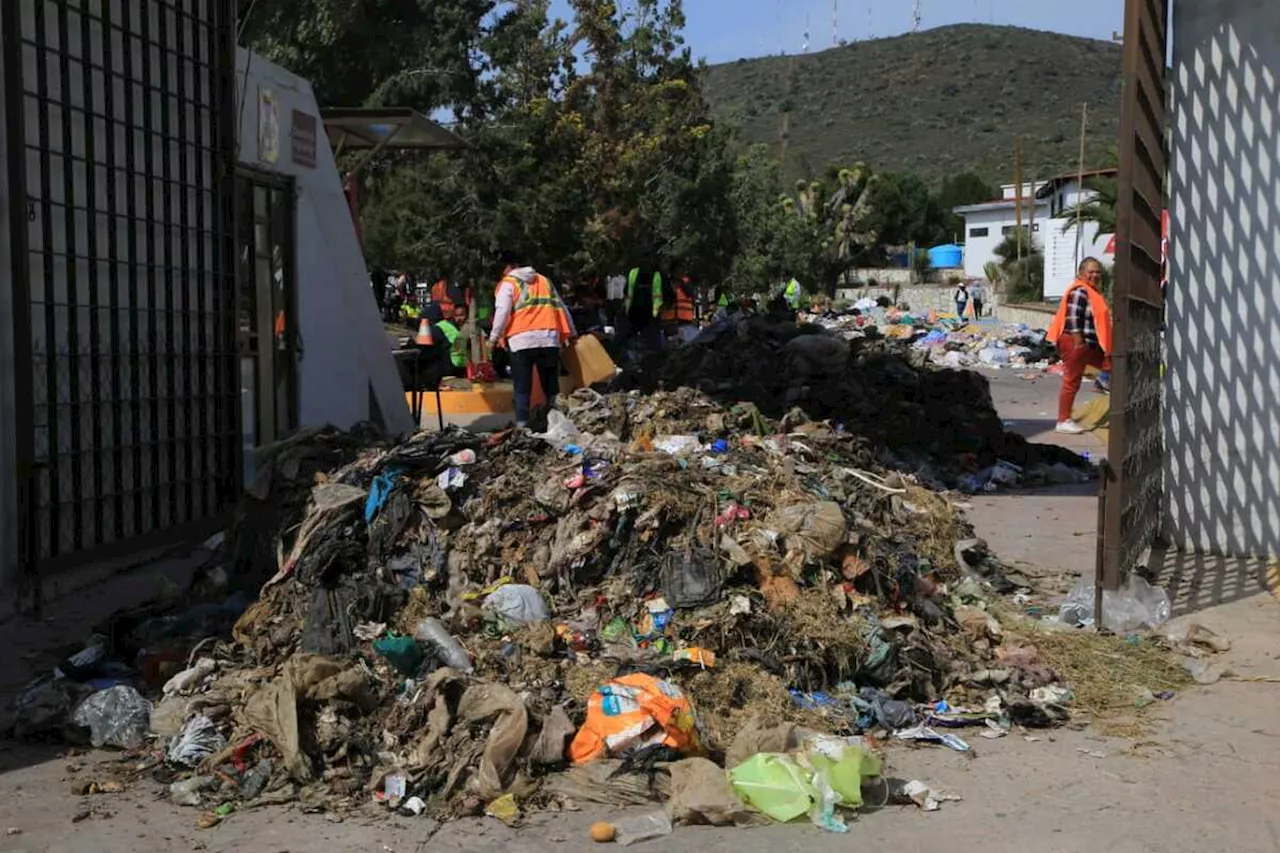 ¿Ya pasará el camión de la basura? Trabajadores levantan protesta de El Huixmí tras llegar a acuerdo