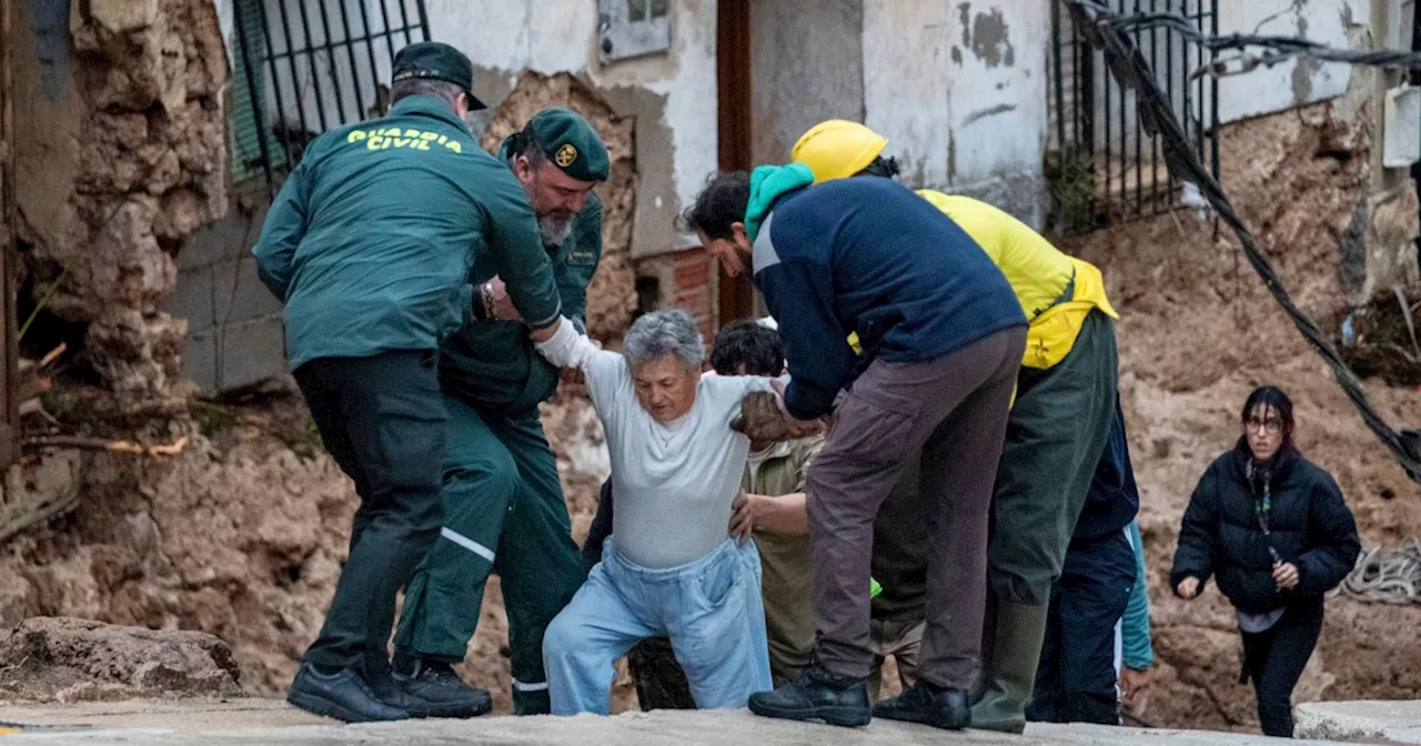 Spain flash floods: 51 people killed in Valencia