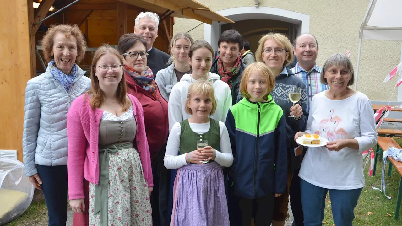 Stollhofner Pfarrfest im Zeichen des Erntedanks