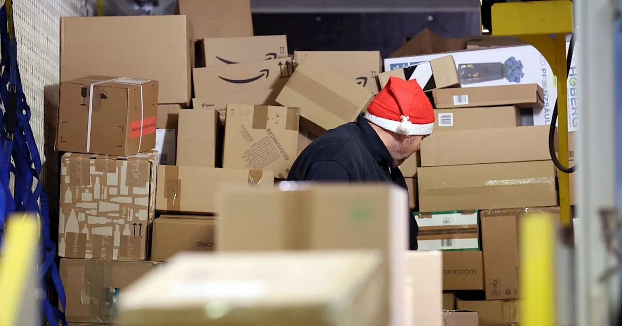 Prognose: Paketmenge vor Weihnachten höher als 2023