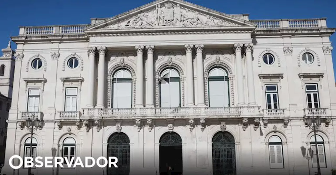 Trabalhadores da EGEAC manifestam-se junto à Câmara de Lisboa por melhores condições laborais