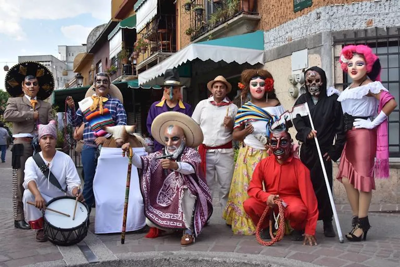  En Guanajuato capital se arma la fiesta en el panteón ¿por qué fue?