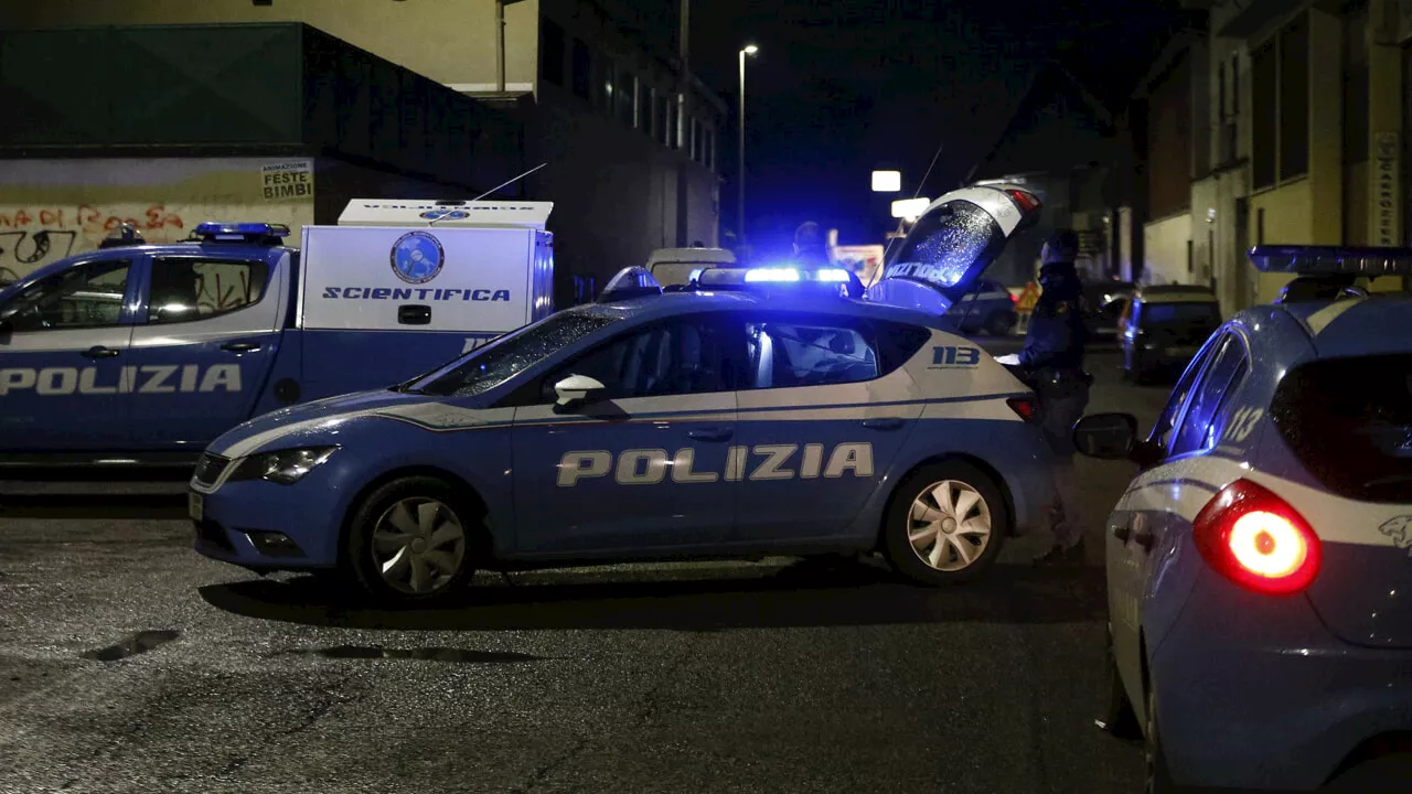 Spari a Velletri, gambizzato fuori dalla palestra. La pista della faida per la droga