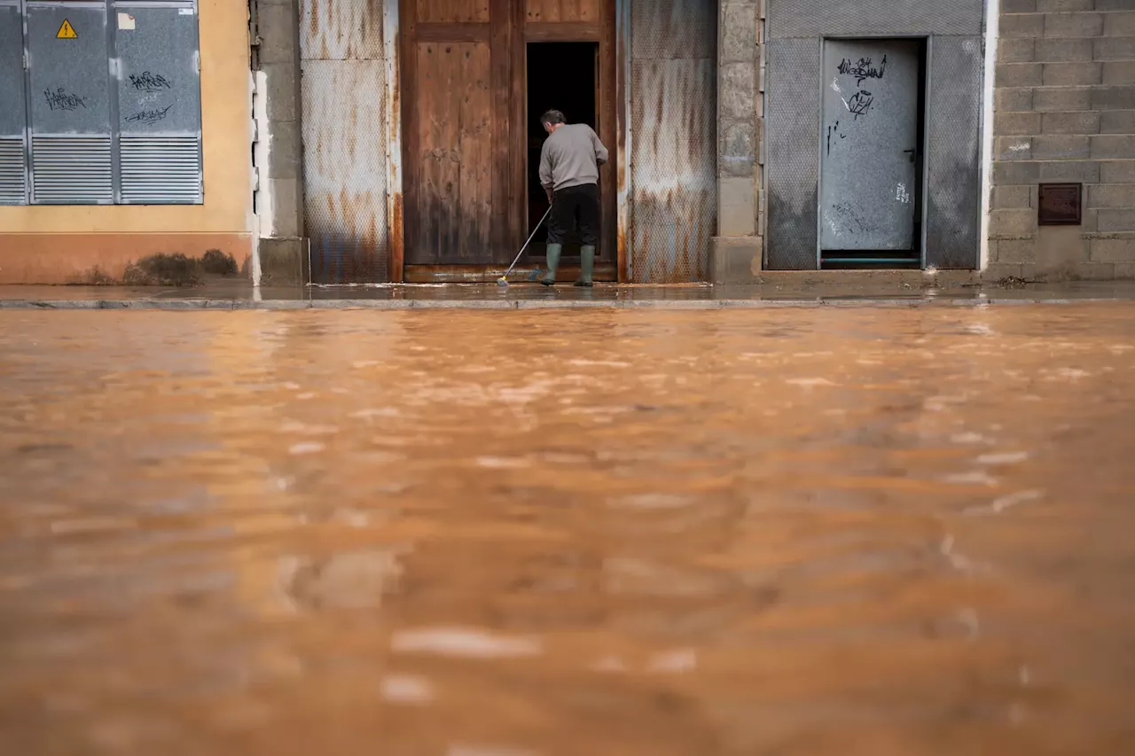 Temporal em Espanha: encontrados corpos em zonas inundadas de Valência