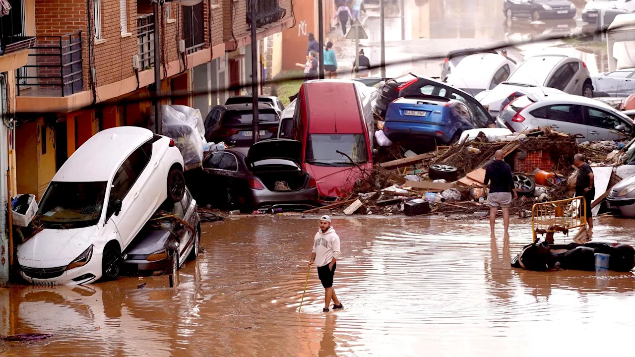 Spain floods latest: British man killed in 'devastating' Spanish floods