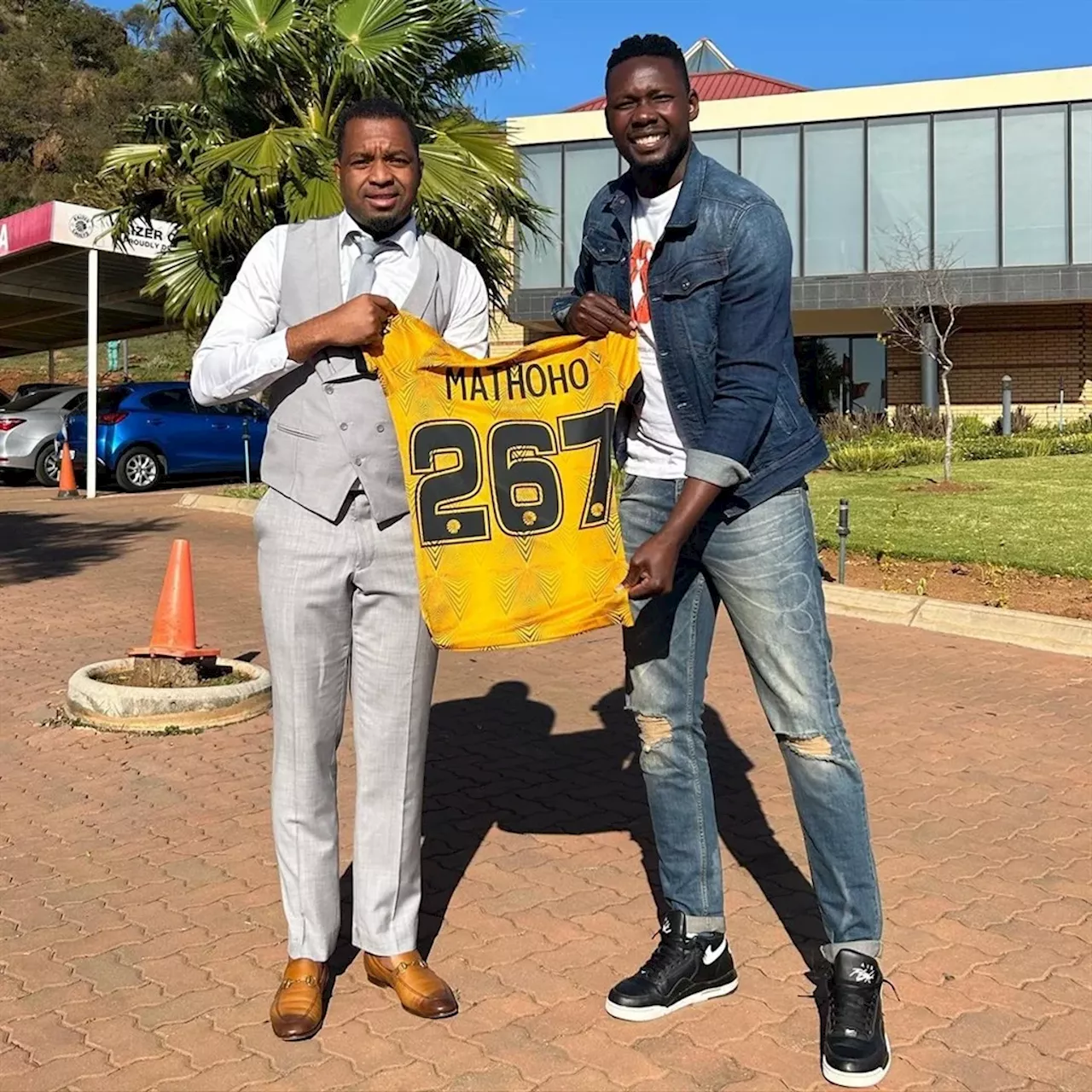 Kaizer Chiefs legend calls press to make MAJOR announcement