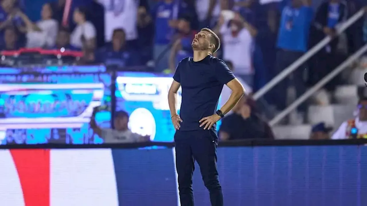 Cruz Azul entrena sin delanteros de cara al partido ante Santos Laguna