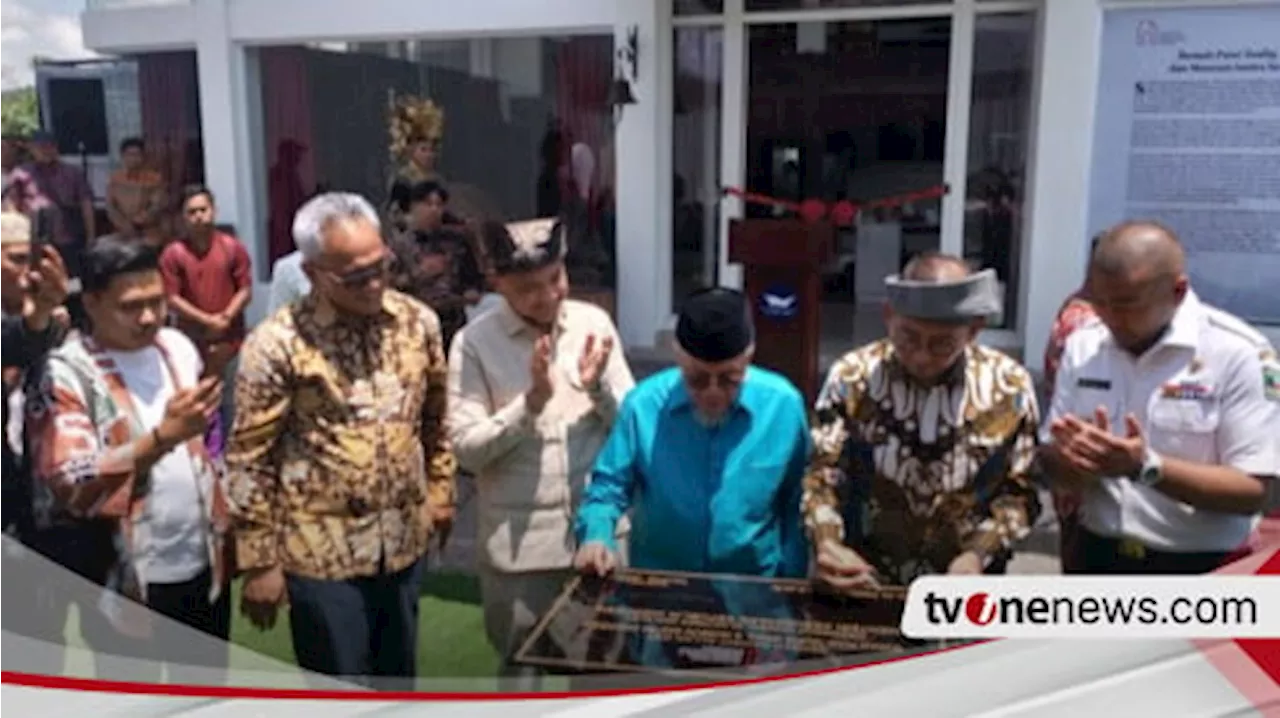 Berkunjung ke Sumatera Barat, Menbud Fadli Zon Resmikan Museum Sastra dan Rumah Puisi Taufiq Ismail