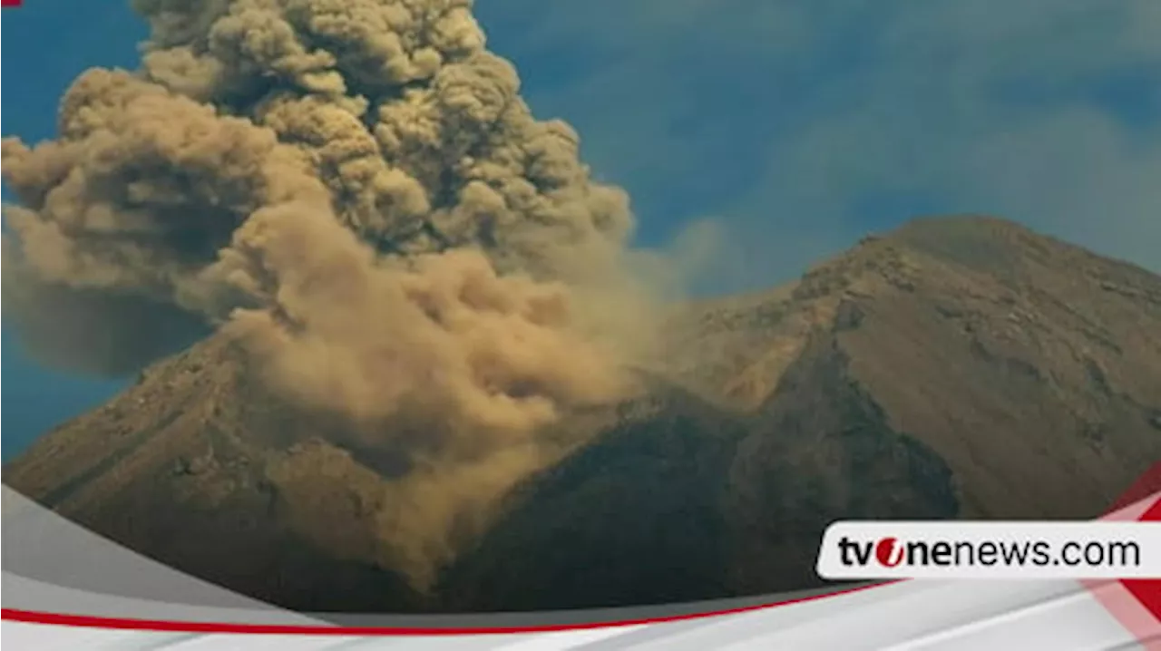 Kembali Erupsi Gunung Semeru Semburkan Kolom Abu hingga 900 Meter