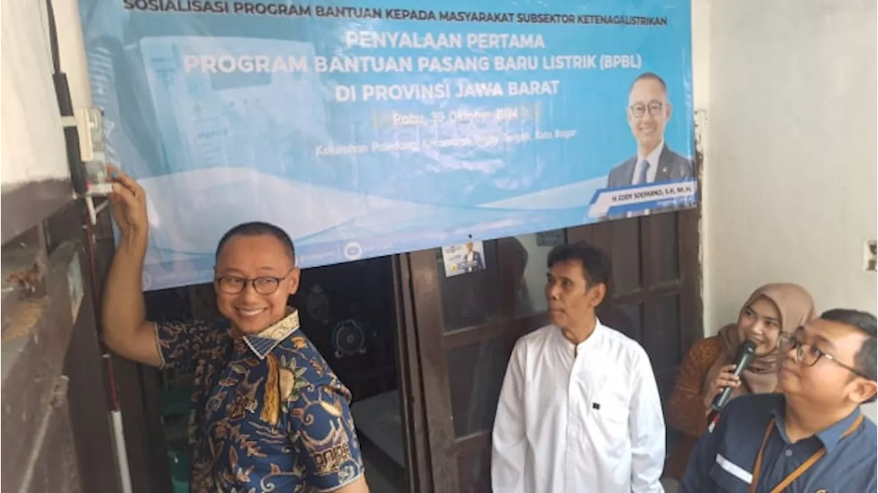 27.921 Rumah Tangga Tidak Mampu di Jawa Barat dapat Bantuan Pasang Listrik Gratis